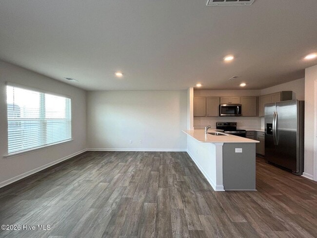 Photo - 201 Maddox Dr
