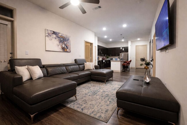 Photo - 8877 Frankway Dr Unit SI FL1-ID1604269P