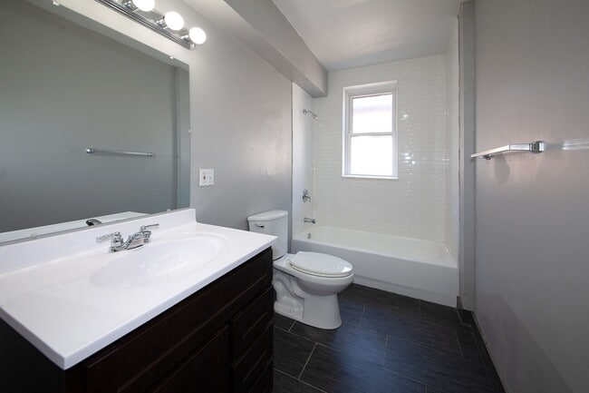 Photo - Vandy House