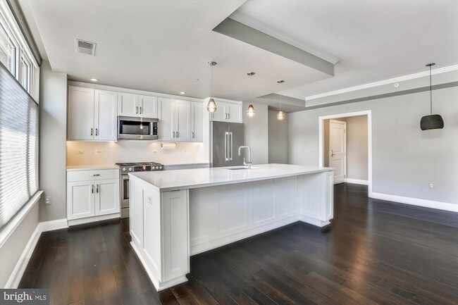 Photo - 4915 Hampden Ln Unit 101