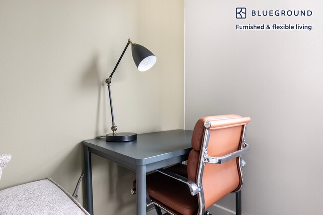 Photo - 77 W Huron St Unit SI FL6-ID1382