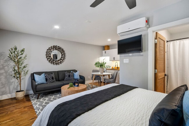 Photo - 4952 Polk St Unit SI ID1531103P