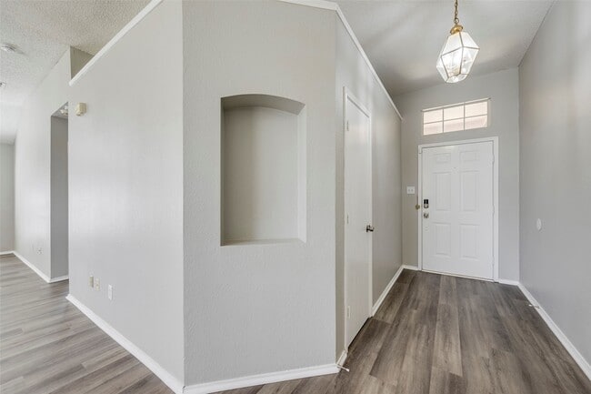 Photo - 6431 St Leonard Dr