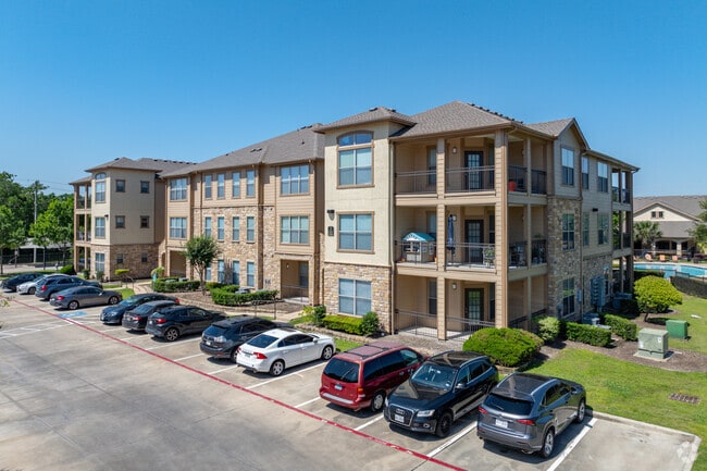 Park Avenue @ Boulder Creek - PARK AVENUE AT BOULDER CREEK