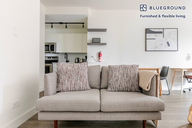 Photo - 21 E Chestnut St Unit SI FL12-ID1295