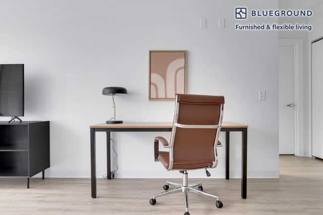 Photo - 808 W Van Buren St Unit FL6-ID530