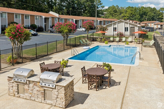 Pool - Mountain Woods Apartments