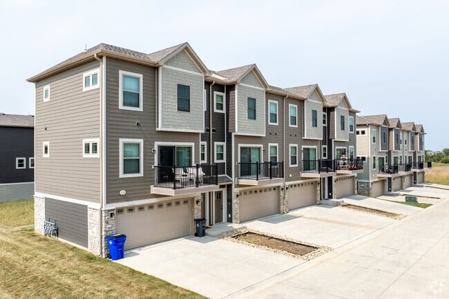 Alternate Exterior - Rose Cottage Villas