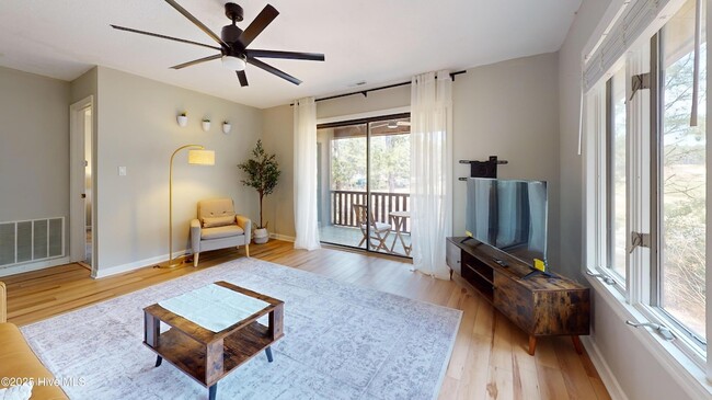 Photo - 602 Dover St Unit 602