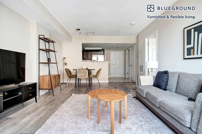 Photo - 901 15th St S Unit FL8-ID372