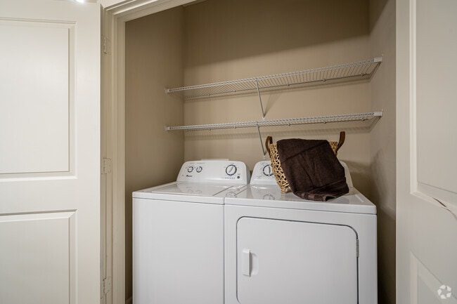 1BR, 1BA - 631SF - Smart Living at Cypress Creek Apartment Homes