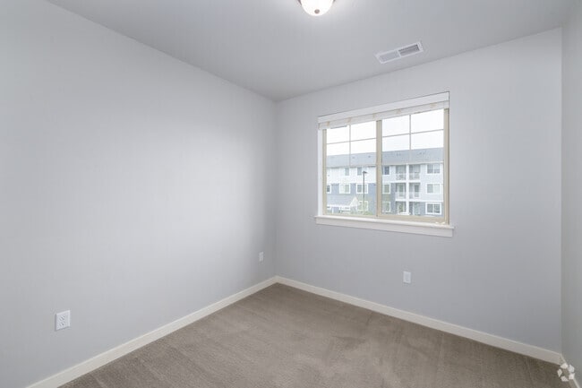 3BR, 2BA - 1,192SF - Eagle River Apartments