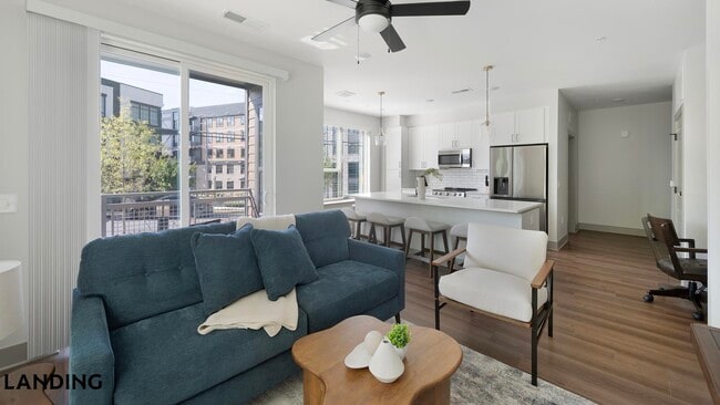 Building Photo - 1310 Hillside Ave Unit 407