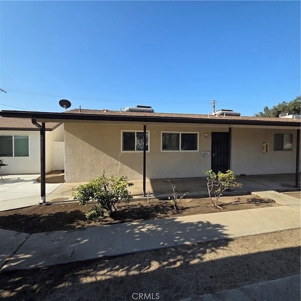 Building Photo - 8371 Bennett Ave