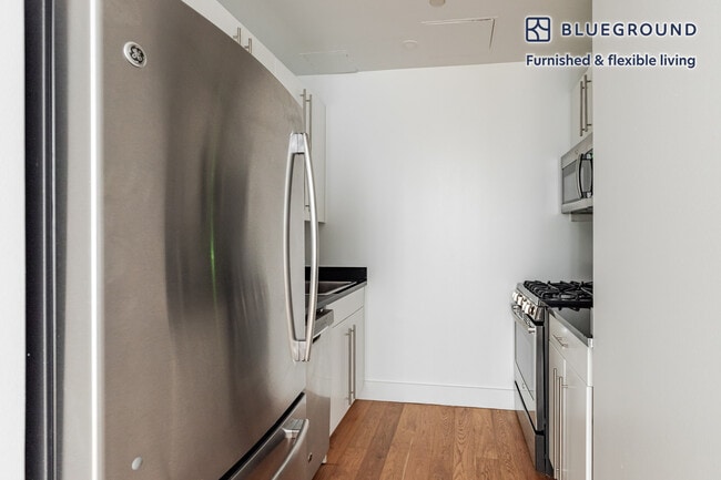 Photo - 50 Murray St Unit FL6-ID1816