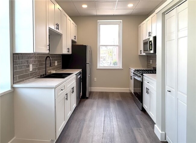 Photo - 422 Walnut St Unit 1