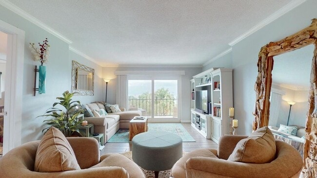 Photo - 1120 N Shore Dr NE Unit 501