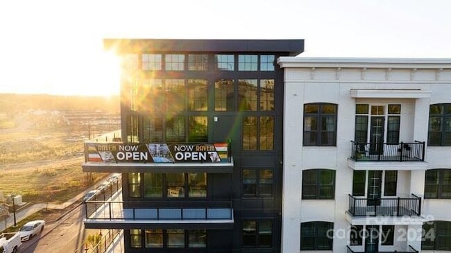 Photo - 536 W Tremont Ave Unit B1