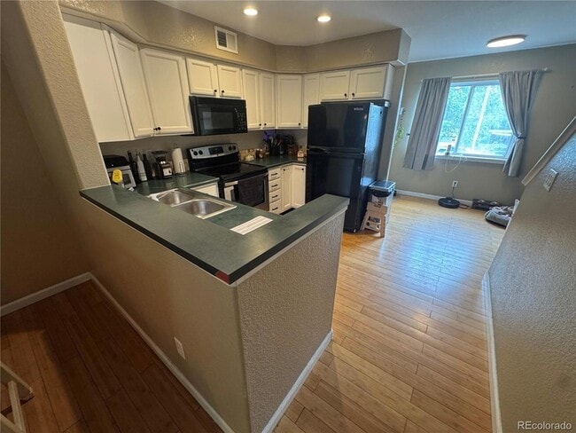 Photo - 3300 W Florida Ave