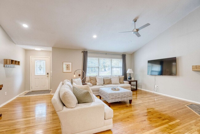 Photo - 9 N Cerney Ln Unit ID1297034P