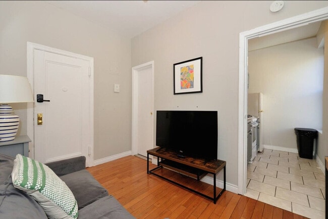 Photo - 444 First Ave Loop Unit SI ID1323903P