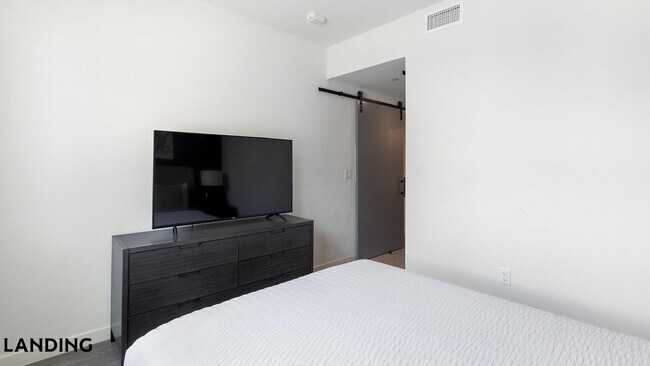 Photo - 9235 W Russell Rd Unit 208