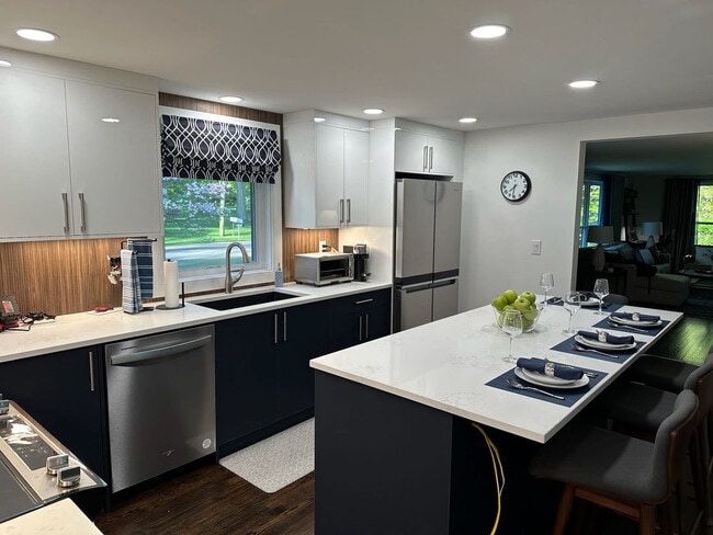 Photo - 6 Nancy Ln Unit SI ID1261565P