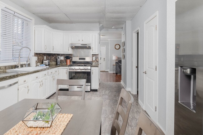 Photo - 212 Baldwin Ave Unit ID1061634P