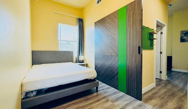 Photo - 4094 Hamilton Ave Unit ID1354371P