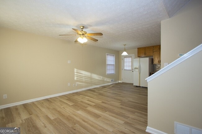 Photo - 4656 Bristol Dr SE