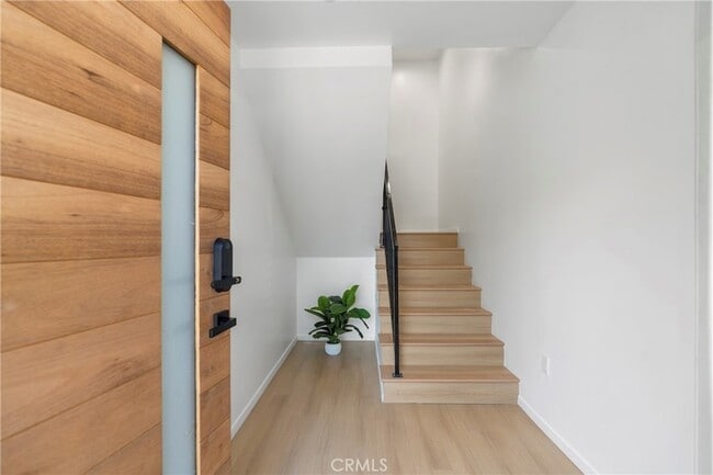 Photo - 2517 Alsace Ave