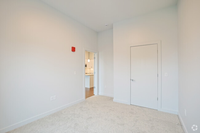 1BR, 1BA - 760SF - Bedroom - 45 E. Central St.