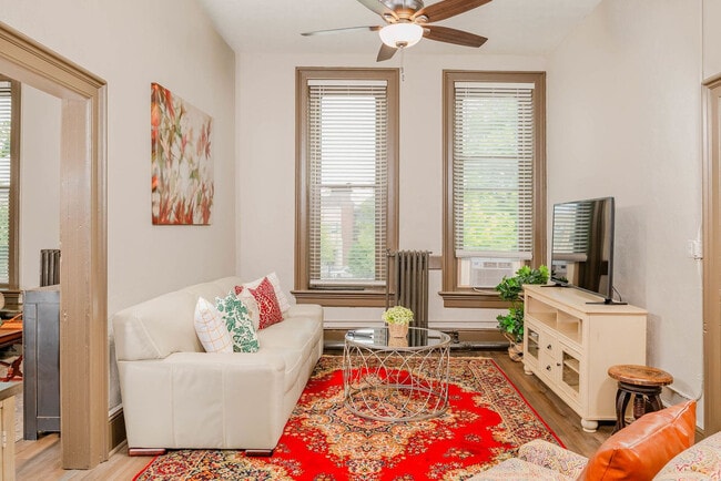 Building Photo - 101 Algoma Blvd Unit ID1332436P