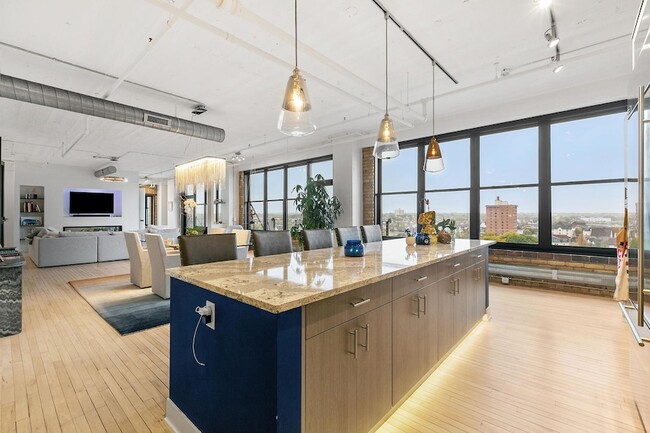 Building Photo - 290 Market St