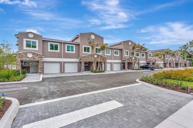 Photo - 1563 NW 94th Ave Unit 9