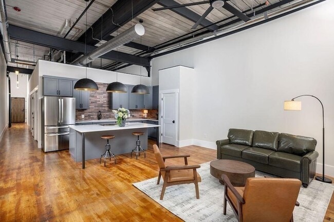 Photo - 200 Barrett St Unit 305