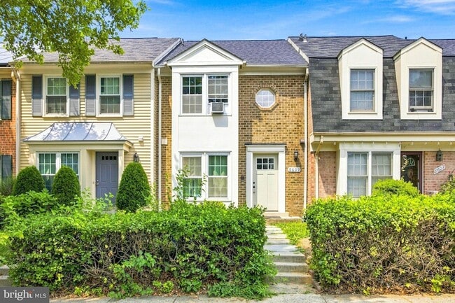 Building Photo - 8609 Hawk Run Terrace