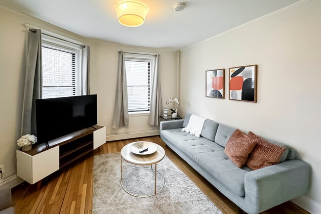 Building Photo - 16 St George St Unit SI FL1-ID1238075P