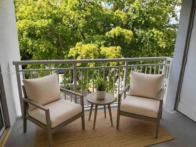 Photo - 8560 SW 212th St Unit 306