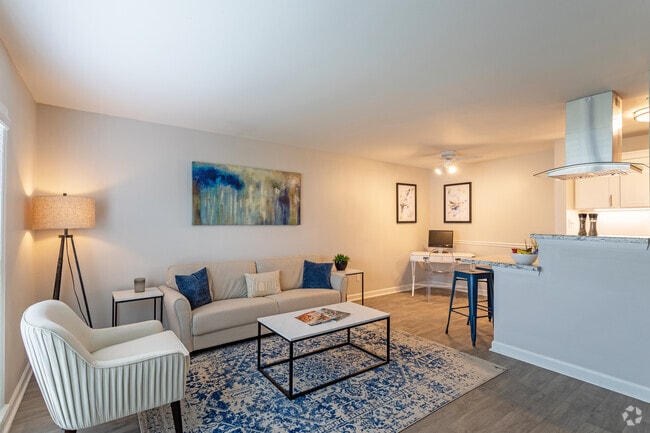 1BR, 1BA - 1800 Ashley West Apartments