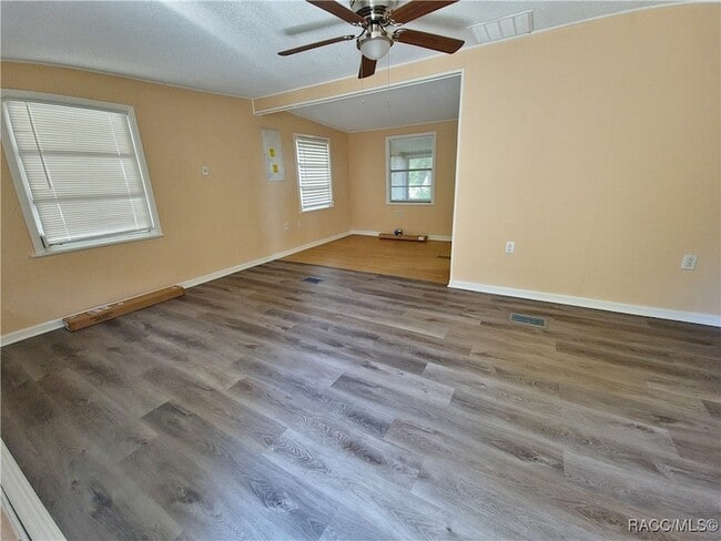 Photo - 6315 N Shorewood Dr