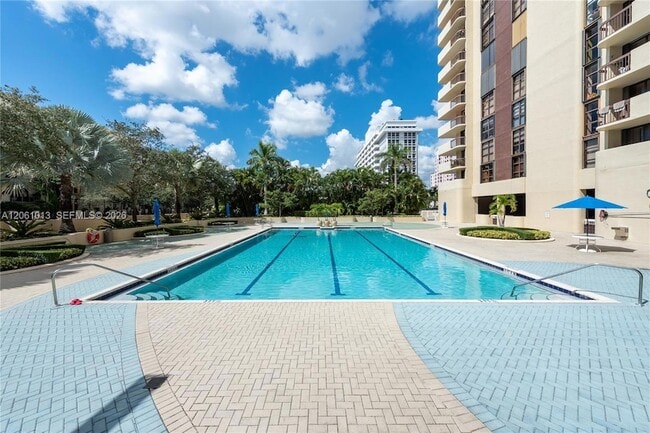 Building Photo - 600 Biltmore Way Unit 1014