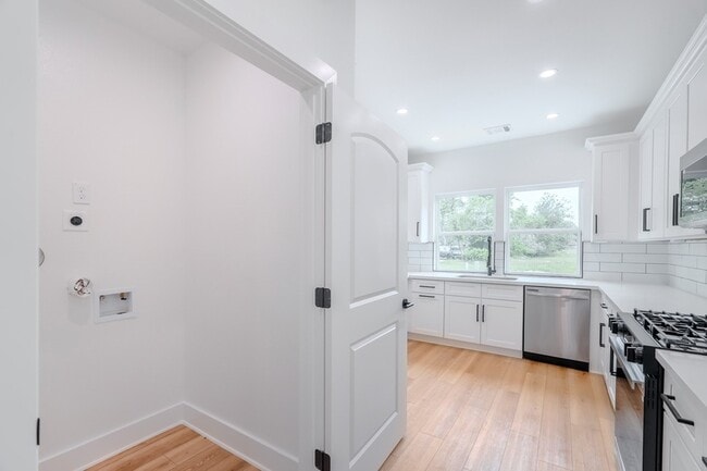 Photo - 7903 Sunnyhill St