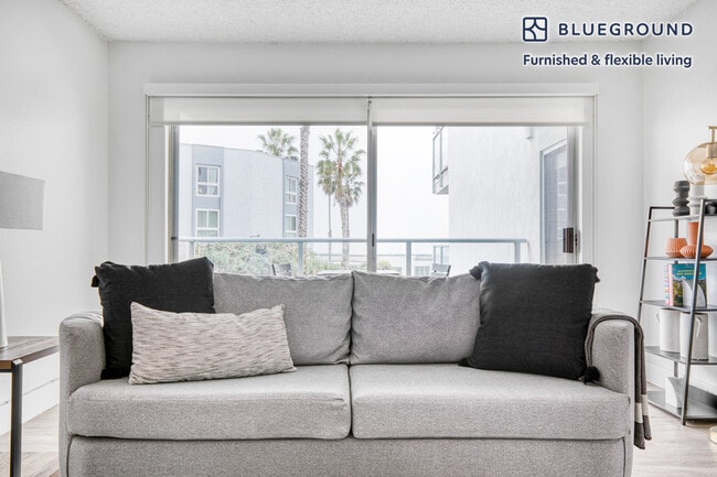 Photo - 360 The Village Unit FL2-ID615