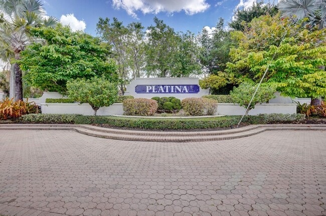 Building Photo - 5395 Firenze Dr Unit K