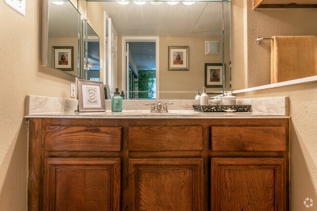 Bathroom - Mansions Of Shadowbriar