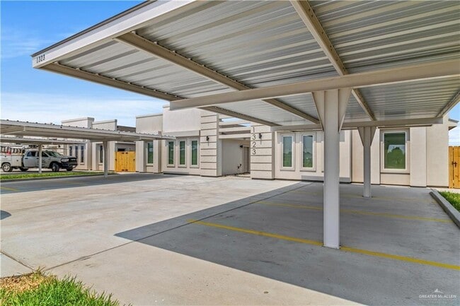 Photo - 1314 Beverly Ave Unit 2