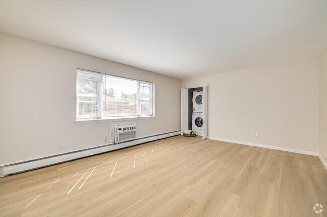 2BR, 1BA - 860SF - Living Room - Orchard View Apartments