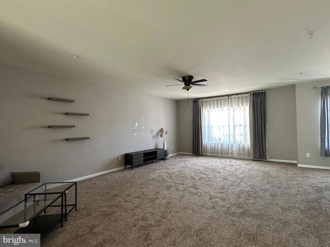 Photo - 525 S Twin Lakes Blvd