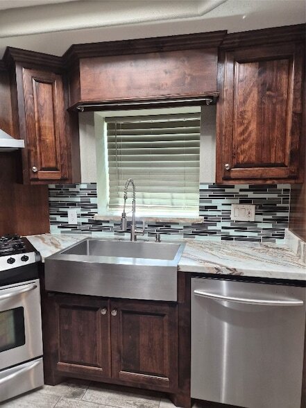 Photo - 209 Florence St